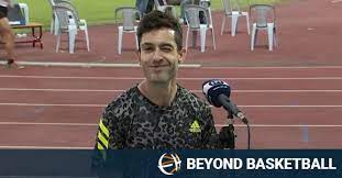 Ο τεντόγλου μάλιστα παραδέχτηκε ότι έπρεπε να νικήσει ο τραυματίας ετσεβαρία από την κούβα, τον οποίο είχε εξάλλου αγκαλιάσει μετά το πέρας του αγώνα. Tentogloy Eyxaristw Thn Kopela Moy Poy Moy Spaei Ta Neyra Kai Erxomai Tsitwmenos Stoys Agwnes Eurohoops