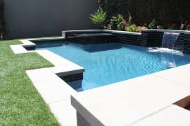 Same La Pool Build Light Gray Sand Finish Modern Style Precast Coping From Bellecrete Building A Pool Modern Pools Concrete Pool