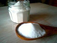 Comment Utiliser Le Bicarbonate De Soude Bicarbonatedesoude Bicarbonate Bicarbonateofsoda Menage Nettoyage Cleaning Cuisine P Glass Of Milk Food Glass