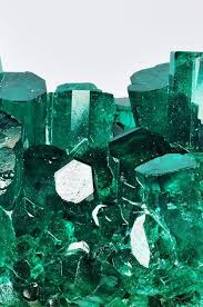Inspiration Emerald Stones In The Raw Dark Green Aesthetic Green Aesthetic Slytherin Aesthetic
