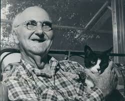 1960 Press Photo Robert Wigington of Miami Age 100 With His Cat