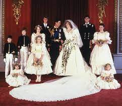 Lo que no sabíamos era que harry fuese a homenajear de esta manera a su madre en un día tan especial. Pin En Bodas Reales 1980 1989
