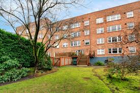 Use our detailed filters to find the perfect place, then get in touch with the property manager. How To Find Section 8 Apartments Apartmentguide Com