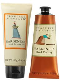 The most common crabtree and evelyn material is ceramic. Crabtree Evelyn Gardeners 60 Second Fix For Hands Review Allure