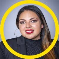 1300+ perfiles de «Thalia»