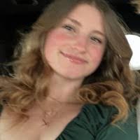 Darcy Cox's Instagram, Twitter & Facebook