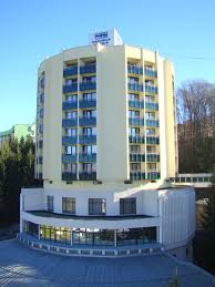 Rezervari cazare hotel alunis sovata la pretul minim garantat. FiÈier Ro Ms Hotel Bradet Din Sovata 2 Jpg Wikipedia