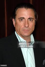 25 Photos & High Res Pictures