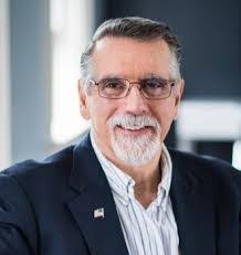 Larry Rosas's Instagram, Twitter & Facebook