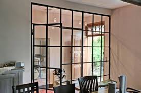 Wie Fruher Glastrennwand Im Industrie Look Glastrennwand Geschafts Und Buroarchitektur Trennwand