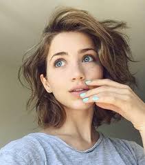 This style helps achieve the look of thick hair. Cute Short Haircuts 2018 2019 Short And Cuts Hairstyles