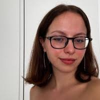 400+ "Bárbara Pinheiro" profiles