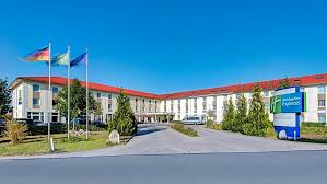 Here in douglas, wy, our hotel's staff and facilities are sure to satisfy the needs of corporate travelers. Holiday Inn Express Munich Airport Oberding Rates From Eur71