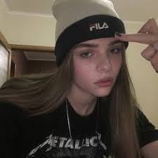 Bethany Pickett's Instagram, Twitter & Facebook