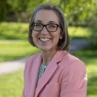 Heather Scheer's Instagram, Twitter & Facebook