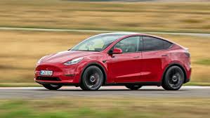 Tesla unveiled it in march 2019, started production at its fremont plant in january 2020 and started deliveries on. Forum Was Tesla Kunden Am Model Y Nicht Mogen Auto Motor Und Sport