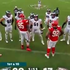 NFL - Hot Mic Caught Jalen Hurts Ending Chris Jones With Ruthless Comeback  During Victory Formation Trash-Talk As Eagles Put Finishing Touches On  Chiefs [VIDEO] Full story via 🔗 in comments. 👇 | Facebook