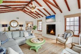 Check spelling or type a new query. Gorgeous Naples Island House The Salt Box Houses For Rent In Long Beach California United States