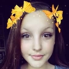 Joy Bouma's Instagram, Twitter & Facebook