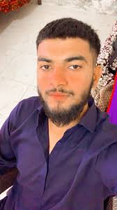 Gemini Prompt Boy Black Shirt