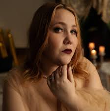 Anyone know of a good place for an 18 yr old to get a job I have already  submitted a few applications to fast food places and vape shops and stores  but