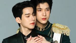 JimmyOhm look so good together ✨