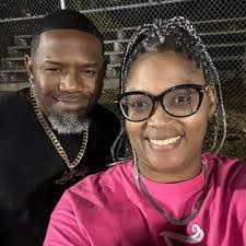 Regina Hooks's Instagram, Twitter & Facebook