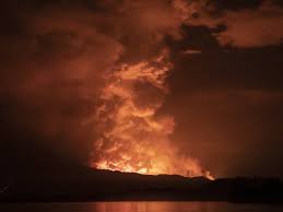 Goma 'spared' as lava from volcano halts outside city. Qotxcetznh Usm