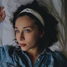 Eve Riddle's Instagram, Twitter & Facebook