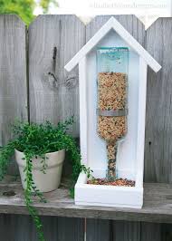 15 Incredible Backyard Ideas Using Empty Wine Bottles Backyard Bottles Empty Ideas Incredible Wine 2020 Arka Bahce Susleri Kus Yemlikleri Arka Bahceler