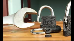 Wie Ein Schloss Zu Offnen Mit 2 Schraubenschlussel Youtube