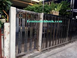 Pintu Gerbang Stainless Minimalis Pemasangan Pintu Gerbang Stainless Di Rawamangun Guna mendapatkan sebuah rumah idaman, semua bagian rumah haruslah memiliki desain yang bagus mulai dari eksterior dan interiornya. pintu gerbang stainless minimalis