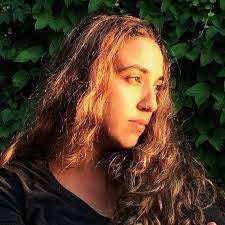 Cleo Tehrani's Instagram, Twitter & Facebook