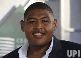 Photo: Omar Benson Miller attends a benefit screening of the film "The  Sorcerer's Apprentice" in Burbank, California