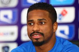 ينتظر جمهور فريق الهلال في مباراة الغد، والتي ستجمعهم أمام فريق النصر في نهائي كأس ولي العهد بالشيء الكثير، حيث إنه منذ قدو ÙØ§ØµØ± Ø§ÙØ´ÙØ±Ø§ÙÙ ÙØ­Ø¸Ù Ø¨Ø¥Ø´Ø§Ø¯Ø© Ø¥Ø¹ÙØ§ÙÙ ÙØ·Ø±Ù Ø¨Ø³Ø¨Ø¨ ÙØ°Ù Ø§ÙØµÙØ±Ø© ØµØ­ÙÙØ© Ø§ÙÙÙØ§Ø·Ù Ø§ÙØ¥ÙÙØªØ±ÙÙÙØ©