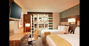 Welcome to the holiday inn express manhattan times square south! Holiday Inn Express Manhattan Times Square South 150 2 9 3 New York Hotel Deals Reviews Kayak