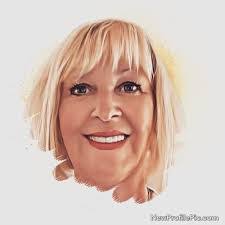 Tracy Cullen's Instagram, Twitter & Facebook