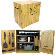 Camp kitchen including kitchen sink. Ultimate Chuck Box Camping Kuche Inklusive Luxuriosem Outdoor Koch Und Essutensilien Organisiert In Individueller Tragbarer Camping Kuchenschrank Einfaches Auto Camping Touren Familienausfluge Heckklappen Amazon De Sport Freizeit