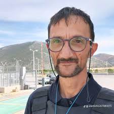 Η μεγάλη κατολίσθηση που έλαβε χώρα νωρίς το πρωί στο Δερβένι, μας  υποχρέωσε να προβούμε σε συνεννόηση με την Αστυνομική Διεύθυνση Εύβοιας  στην προσωρινή διακοπή της κυκλοφορίας της ΕΟ77, προκειμένου να γίνουν