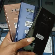 Terdapat juga rekomendasi harga jual kembali alias harga bekas jika tertarik untuk menjual smartphone dalam kondisi second. Harga Samsung Note 9 Bekas Jakarta