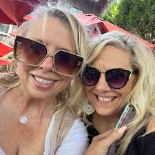 Grape Vibes with Sisters (@grape.vibes.with)