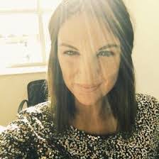 Tara Farrell's Instagram, Twitter & Facebook