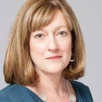 Elizabeth Lockley's Instagram, Twitter & Facebook