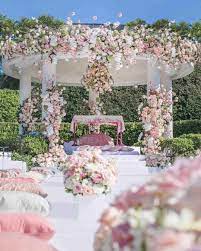 Vintage And Elegant Garden Wedding Design Outsideweddingideasforspring Hint Dugunu Dugun Masasi Rustik Dugun Dekorasyonlari