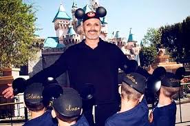 Miguelboseoficial #miguelbosedobleoficial #miguelbose #miguelbosé #consciencia #solidaridad. Miguel Bose Y Nacho Palau A Juicio En Diez Dias Por Sus Cuatro Hijos Famosos