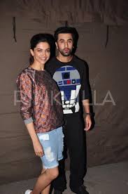 Spotted Ranbir Kapoor Deepika Padukone At Mehboob Studios Ranbir Kapoor Deepika Padukone Deepika Padukone Deepika Padukone Style