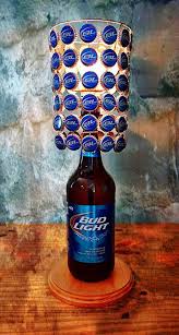 Bud Light 40 Oz Bottle Lamp Complete With Bottle Cap Lamp Shade The Ultimate Lig Tapas De Botellas Artesanias De Botellas De Cerveza Arte De Tapas De Botella