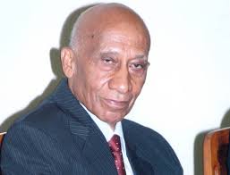 Vereadores aprovam projeto que denomina de Dr. Nelson Salomé o CAEM