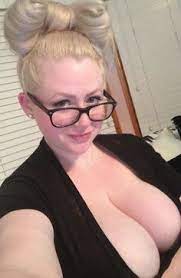 Mature mom with natural big tits. Christon1364 Christon1364 Profile Pinterest
