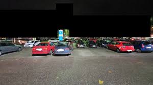 Man sagte mir, dass ich nur in den markierten stellflächen mein fahrzeug abstellen darf. á… Parken Ausserhalb Der Markierungen Auf Einem Parkplatz Strafzettel